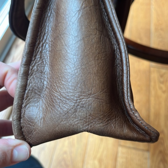 Hobo Leather Crossbody Bag - Picture 15 of 15